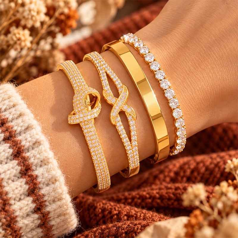 4pcs Stackable Wrist Jewelry Set with Smooth Solid & Chain Bracelets
